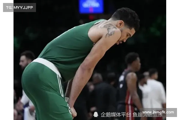 马祖拉称塔图姆近8场6次8+助攻展现出卓越比赛阅读能力